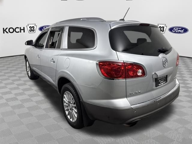 Used 2010 Buick Enclave CXL image 7