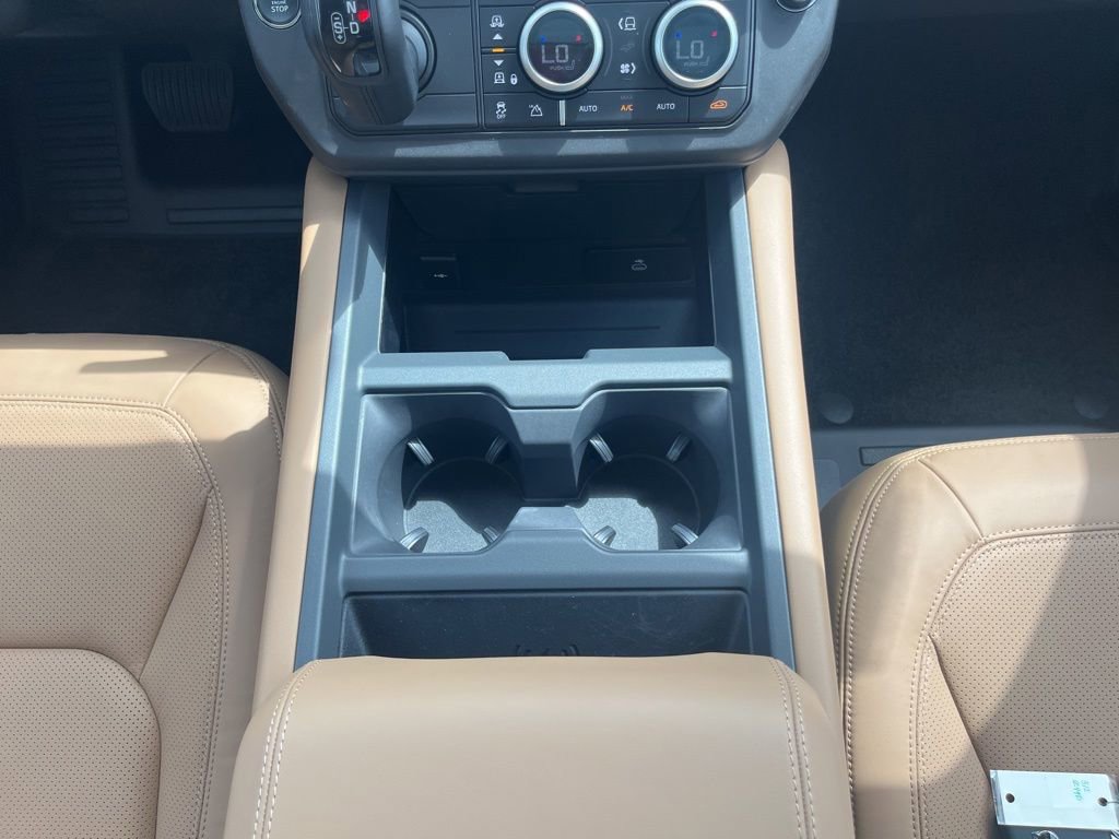 New 2026 Land Rover Defender 110 X-Dynamic SE AWD/4WD image 21