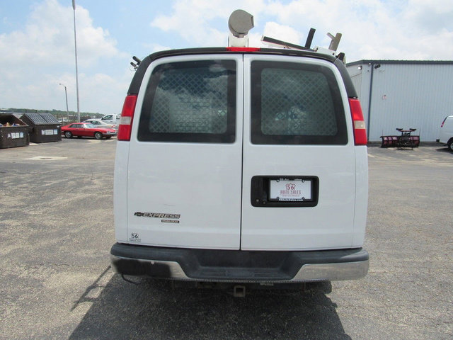 Used 2014 Chevrolet Express 2500 RWD image 4