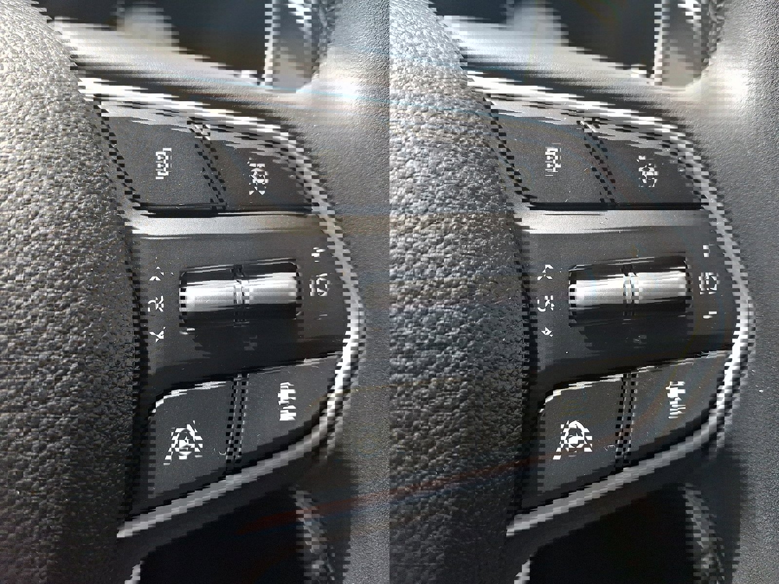 Certified 2023 Hyundai Santa Fe SEL w/ Premium Package AWD/4WD image 22