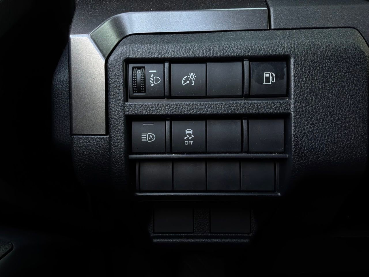 Used 2025 Toyota 4Runner SR5 RWD image 21