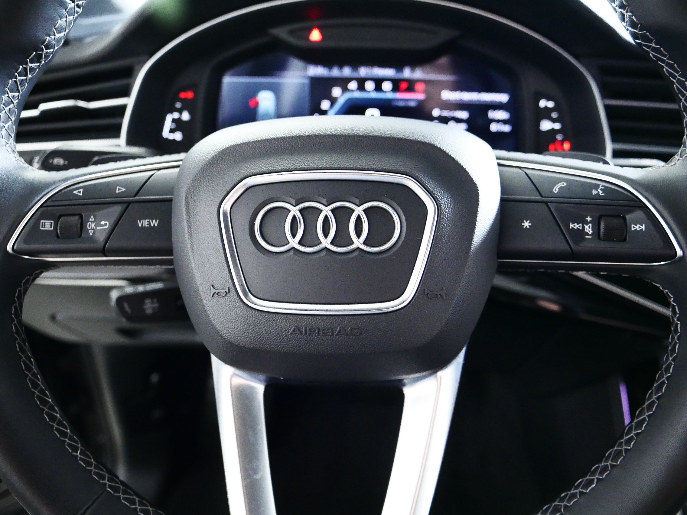 Used 2025 Audi Q7 3.0T Premium Plus AWD/4WD image 25