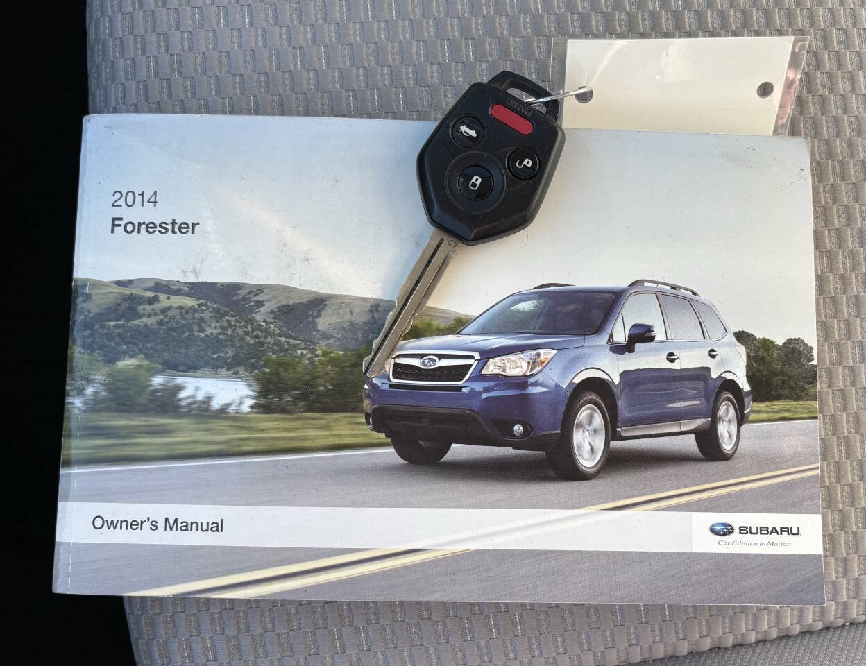 Used 2014 Subaru Forester 2.5i Premium w/ All-Weather Package AWD/4WD image 17