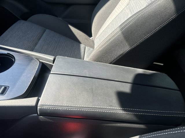 Used 2023 Nissan Rogue SV image 21