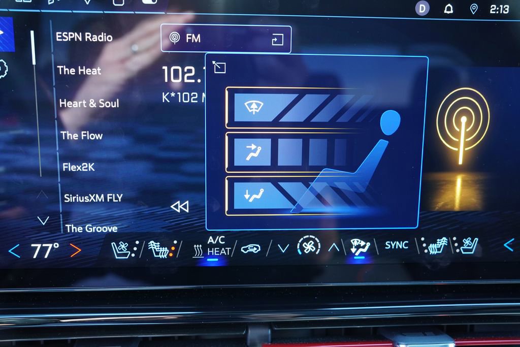 Certified 2025 Chevrolet Silverado EV RST AWD/4WD image 30