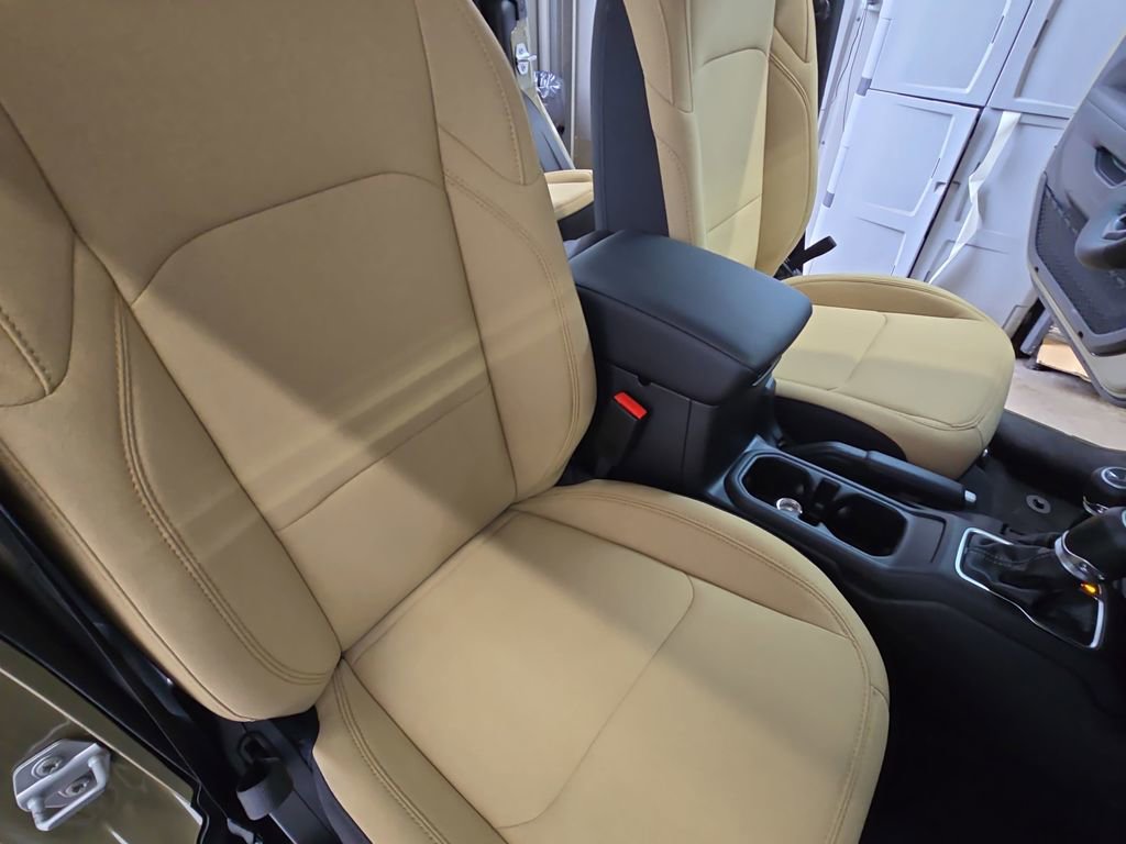 New 2026 Jeep Gladiator Willys AWD/4WD image 10