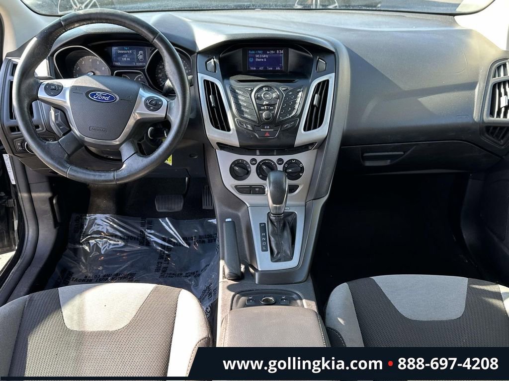 Used 2014 Ford Focus SE w/ SE Sport Package image 12