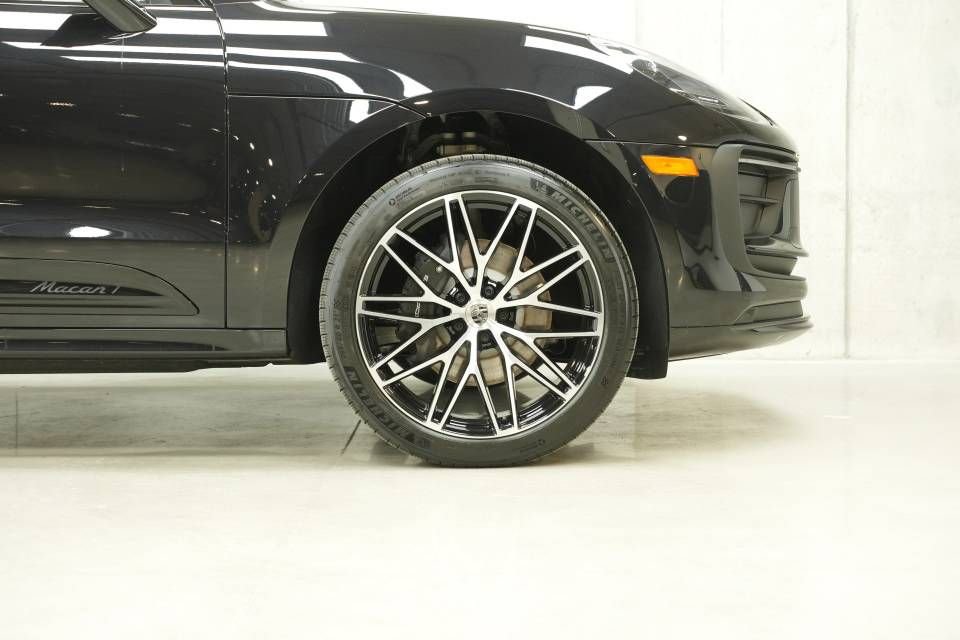 New 2026 Porsche Macan Turbo AWD/4WD image 43
