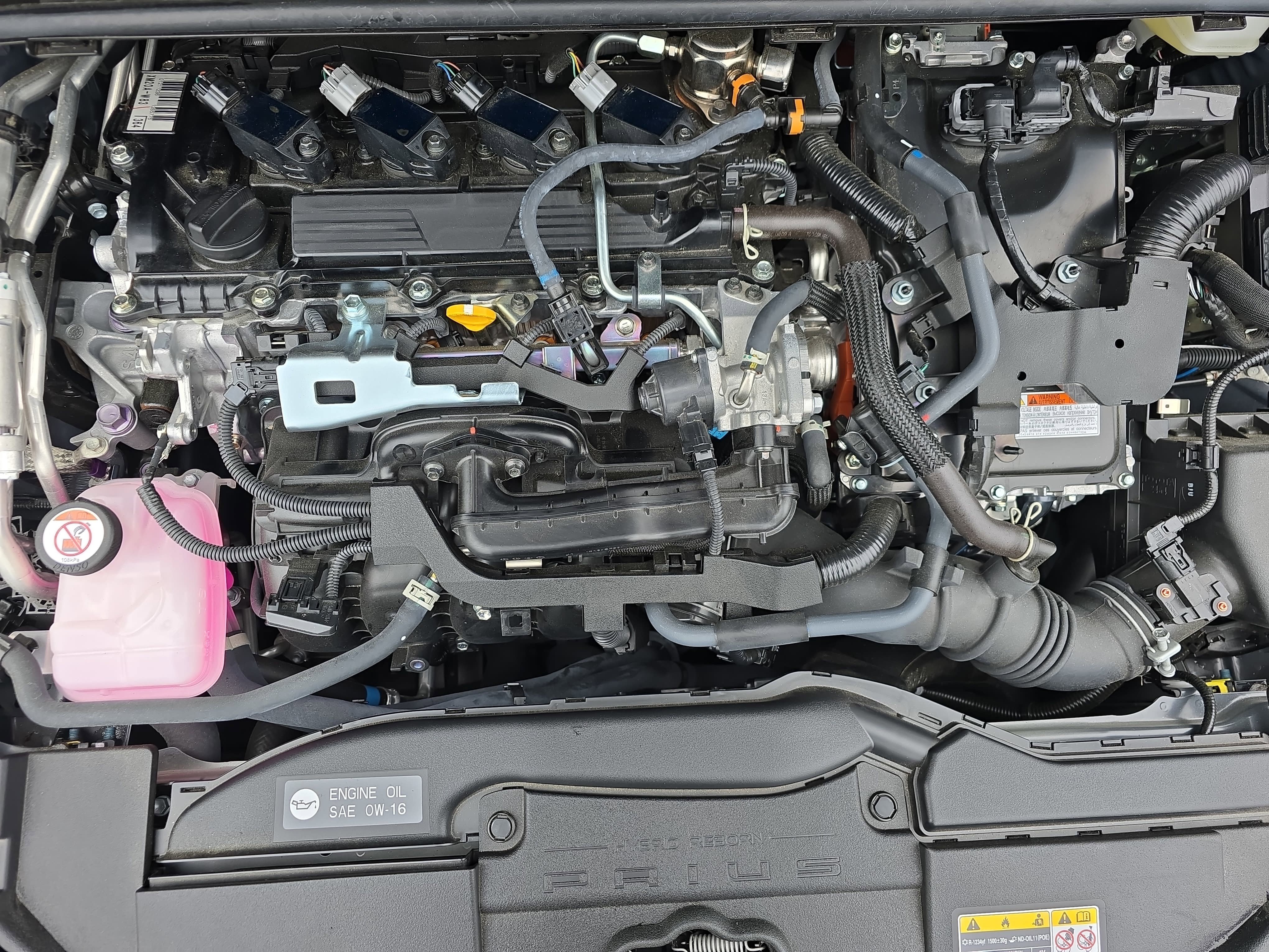 New 2025 Toyota Prius Plug-In Hybrid FWD image 27