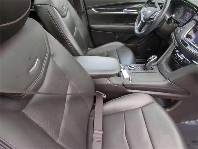 Certified 2022 Cadillac XT5 Premium Luxury w/ Technology Package image 28