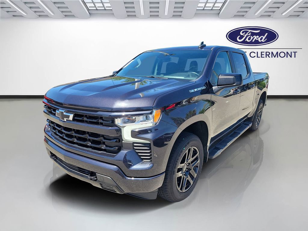 Used 2023 Chevrolet Silverado 1500 RST AWD/4WD image 2