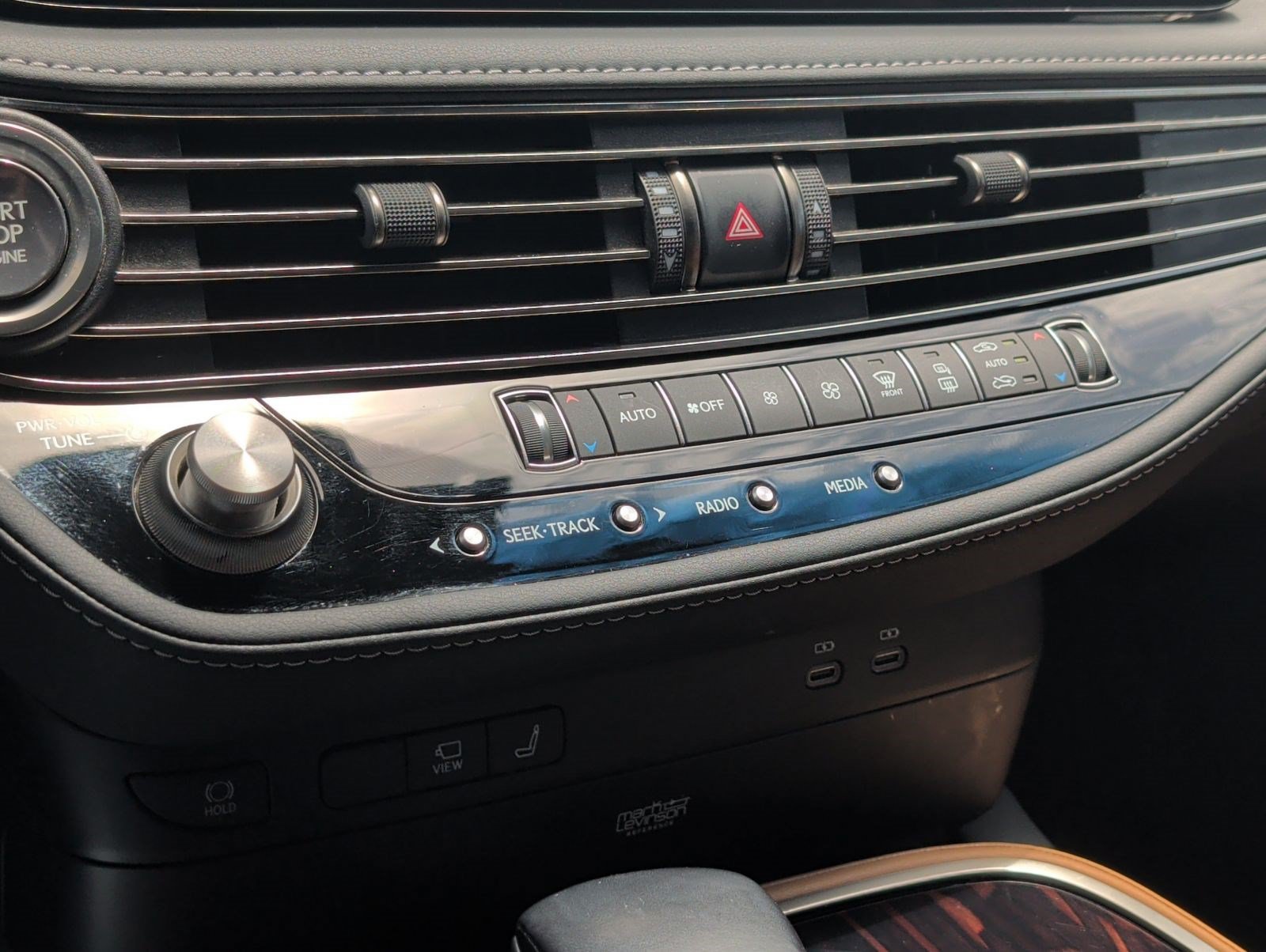 Certified 2023 Lexus LS 500 w/ Interior Upgrade Package RWD image 20