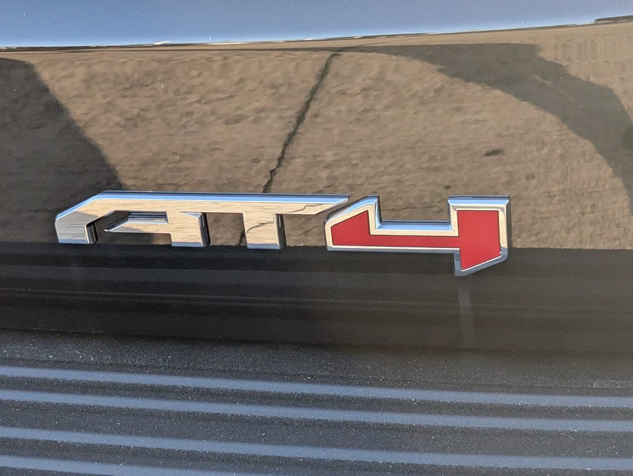 New 2026 GMC Yukon AT4 Ultimate AWD/4WD image 7