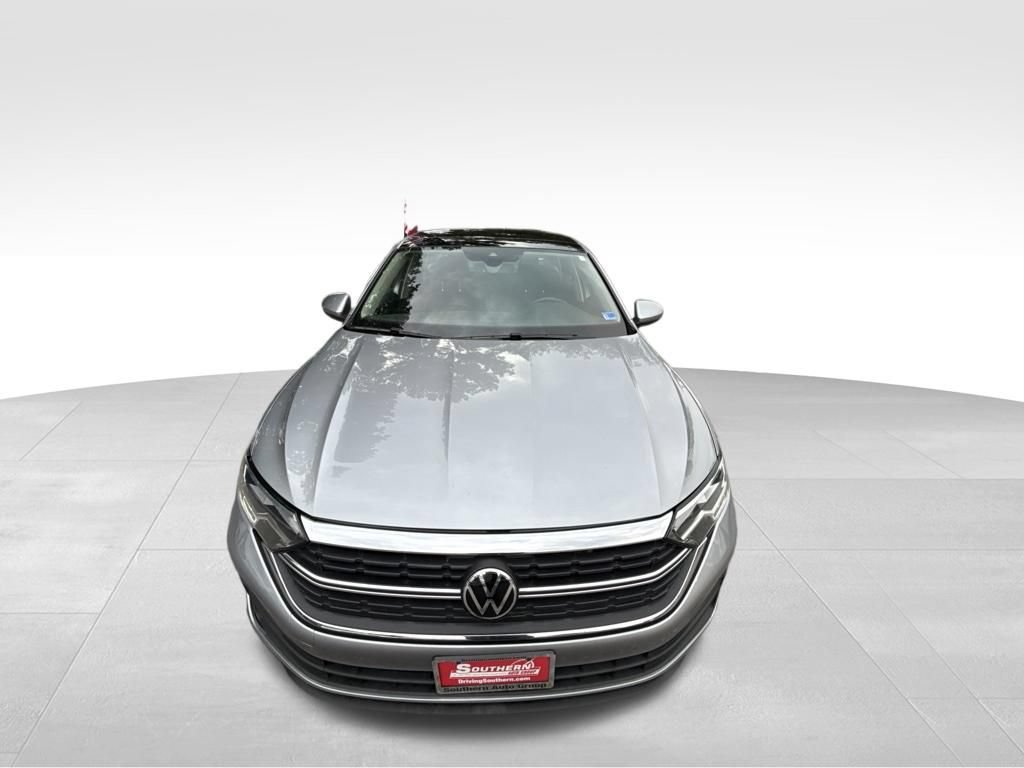 Used 2023 Volkswagen Jetta SE FWD image 10