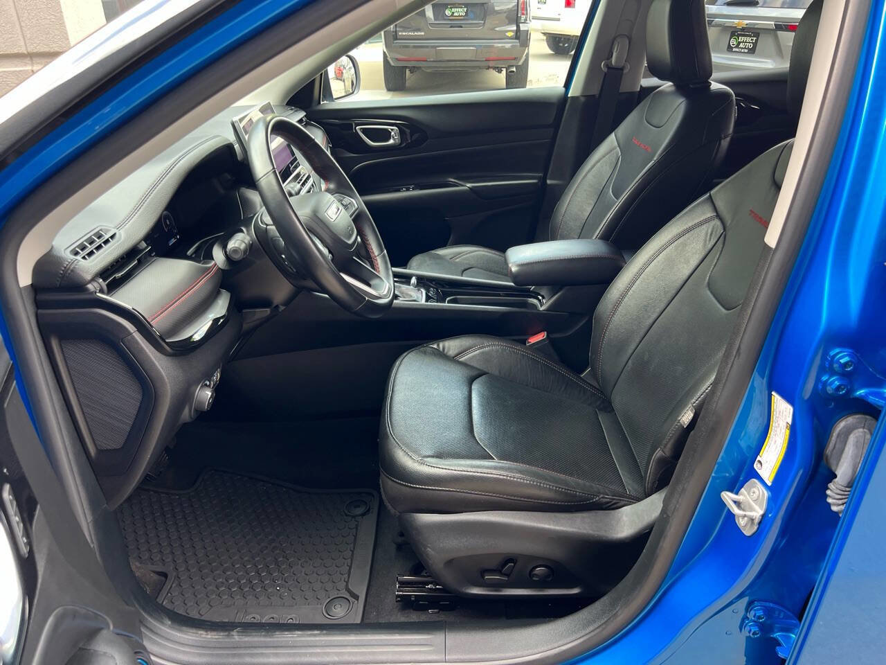 Used 2022 Jeep Compass Trailhawk w/ Trailhawk Elite Group image 15