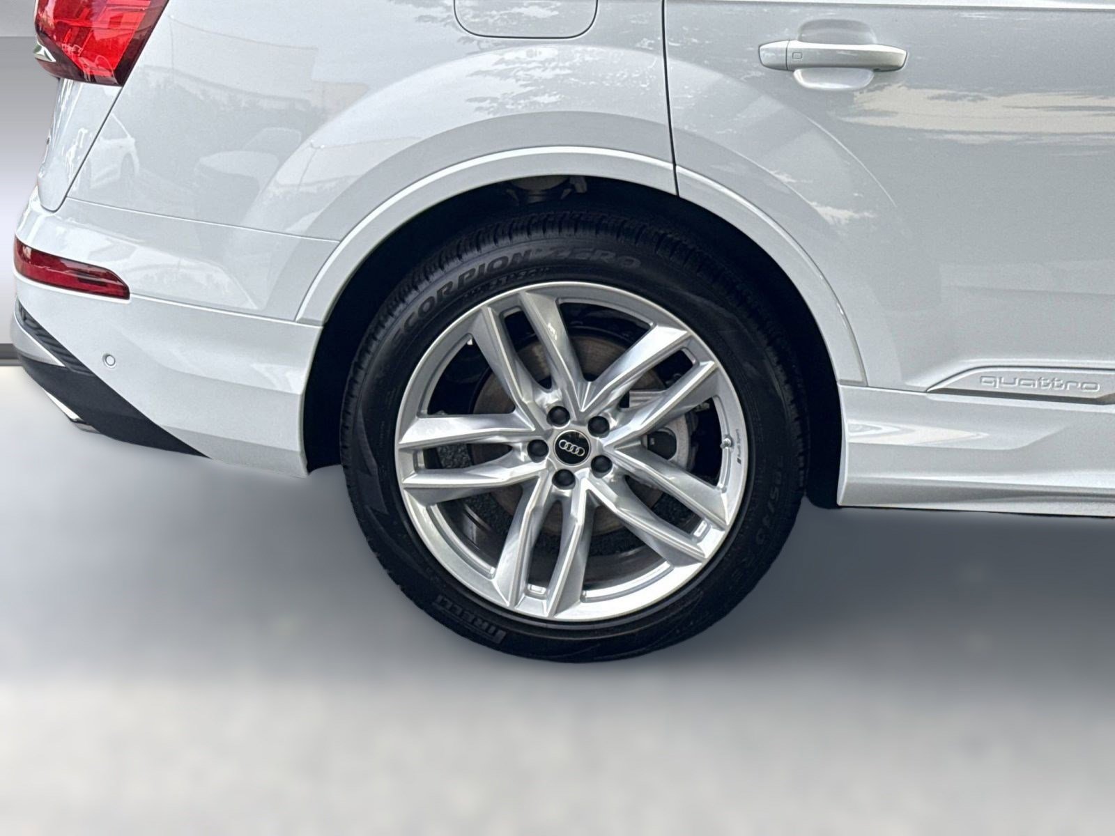 New 2025 Audi Q7 3.0T Premium Plus image 24