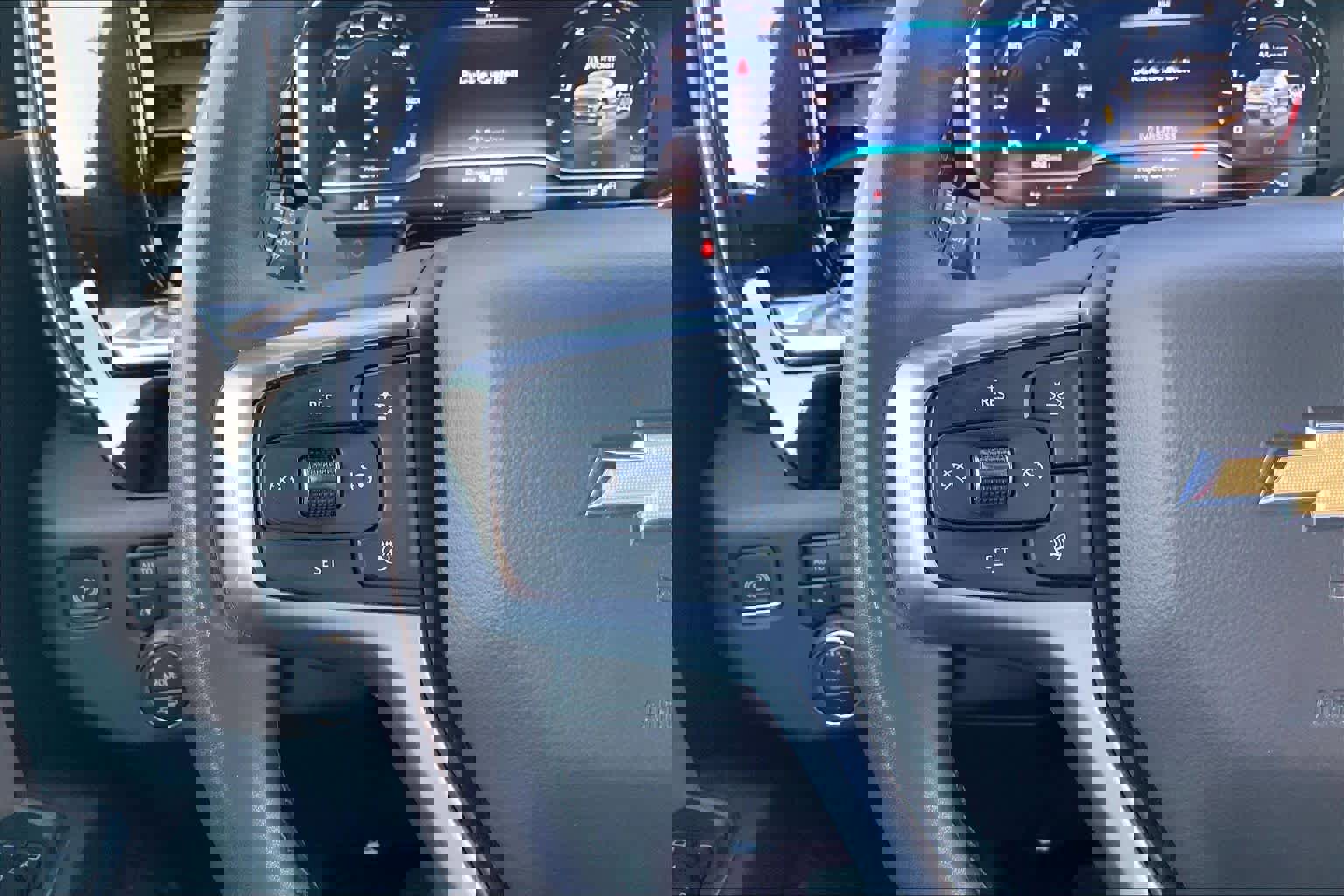 Used 2024 Chevrolet Silverado 1500 LTZ image 24