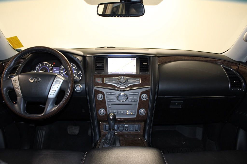 Used 2016 INFINITI QX80 4WD w/ 22" Wheel Package image 28