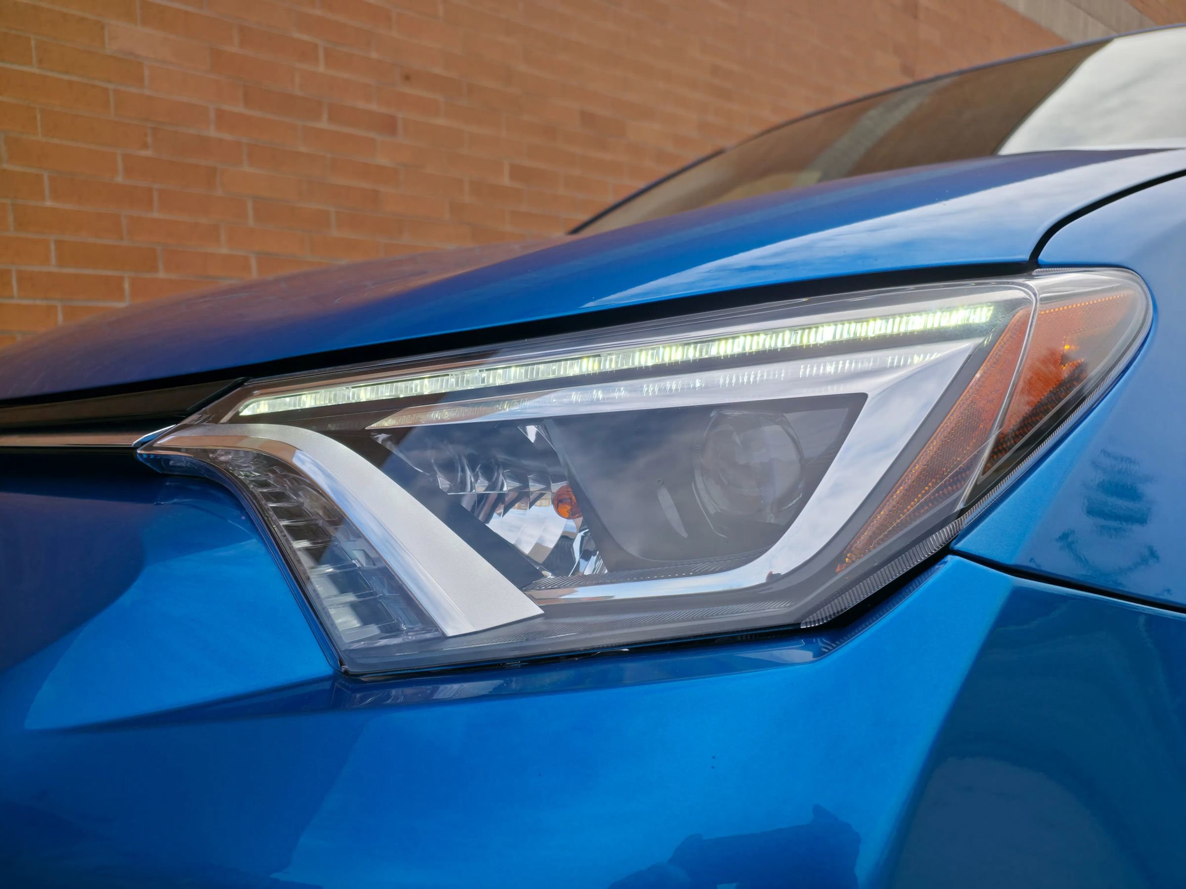 Used 2017 Toyota RAV4 Limited image 33