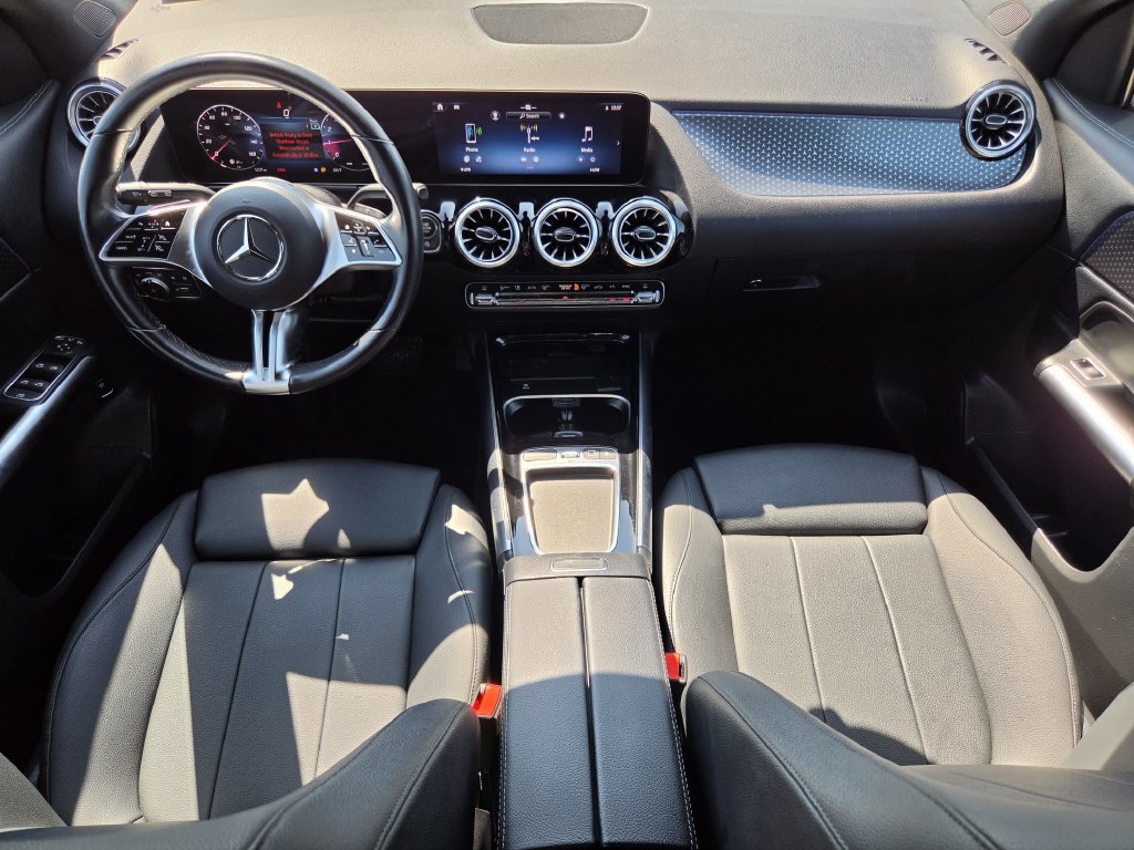 Used 2025 Mercedes-Benz GLA 250 image 12