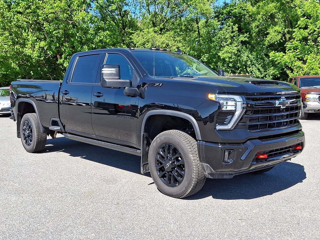 Used 2025 Chevrolet Silverado 2500 LTZ w/ Trail Boss Package AWD/4WD image 1