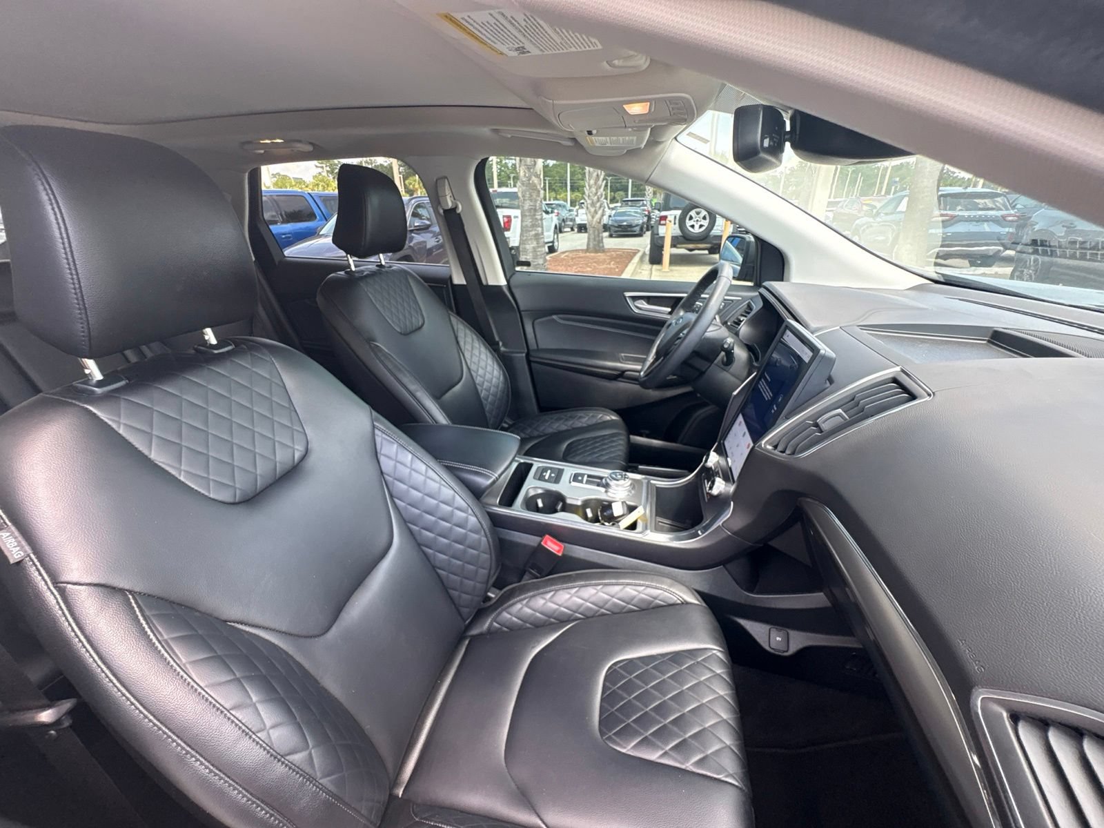 Used 2023 Ford Edge Titanium AWD/4WD image 16