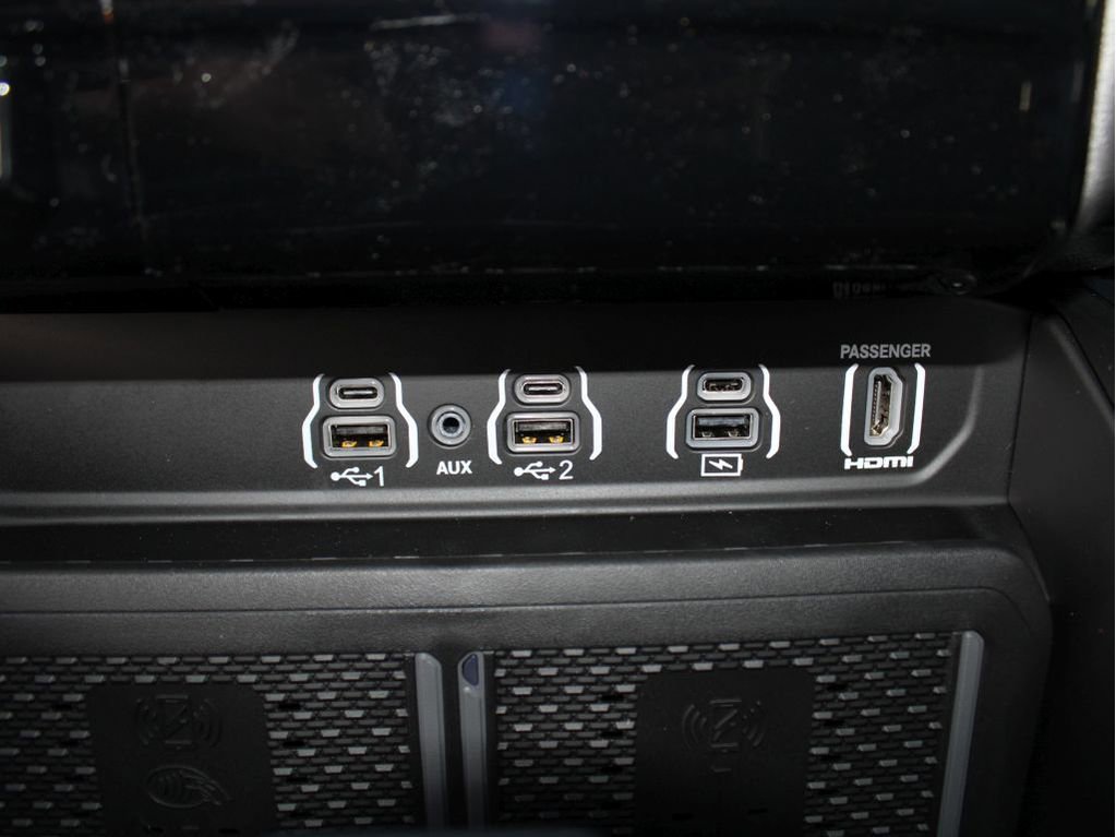 New 2026 RAM 1500 Laramie w/ Night Edition image 18