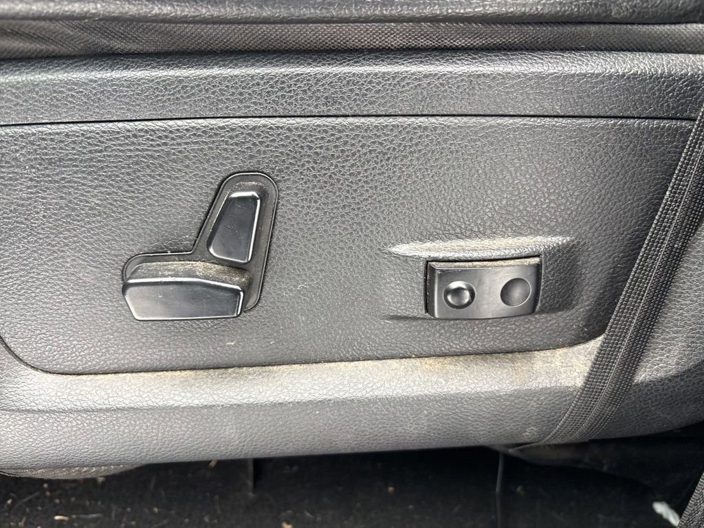 Used 2013 RAM 1500 Sport w/ Sport Premium Group image 16