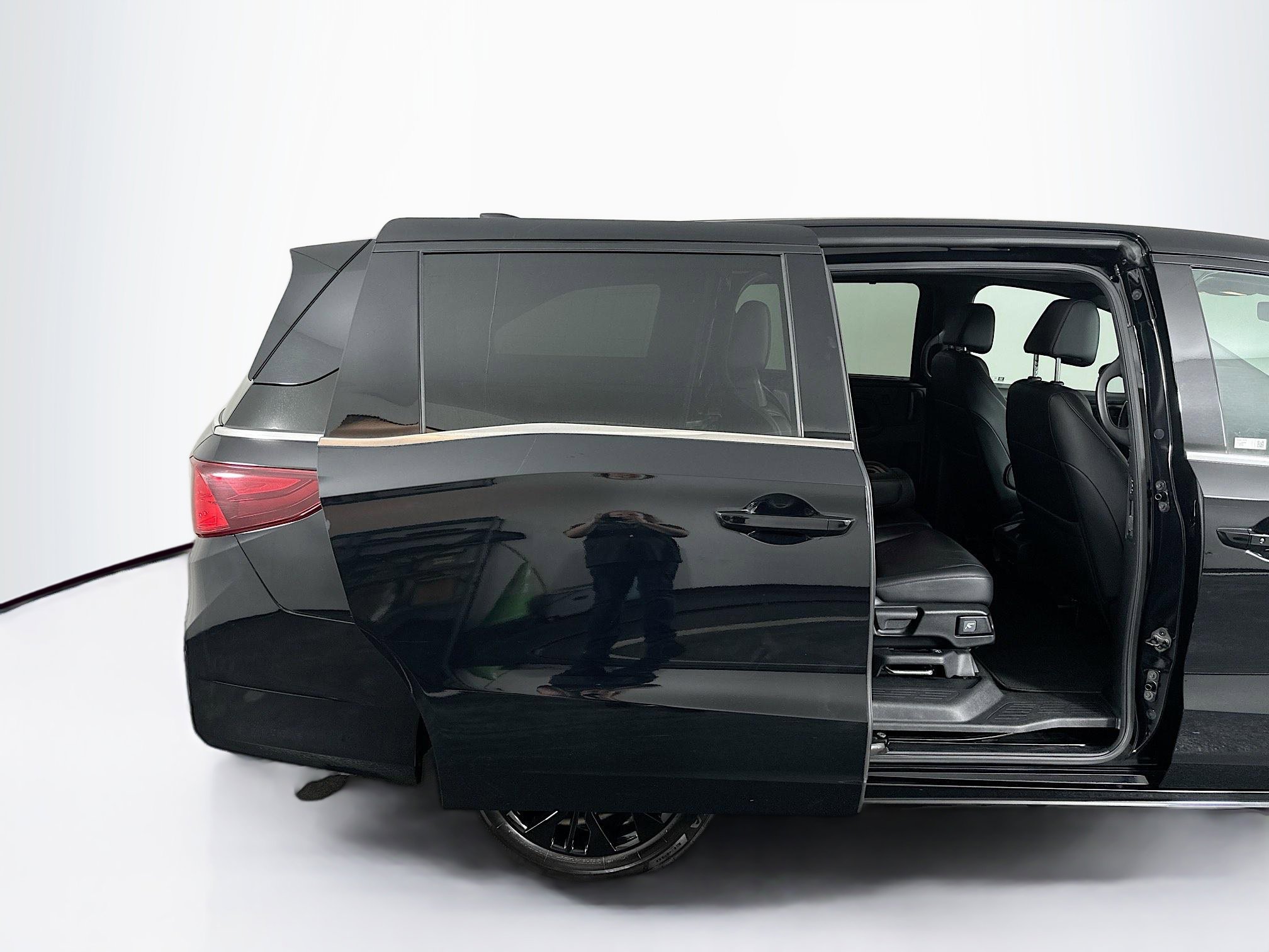 Used 2025 Honda Odyssey Sport-L image 31