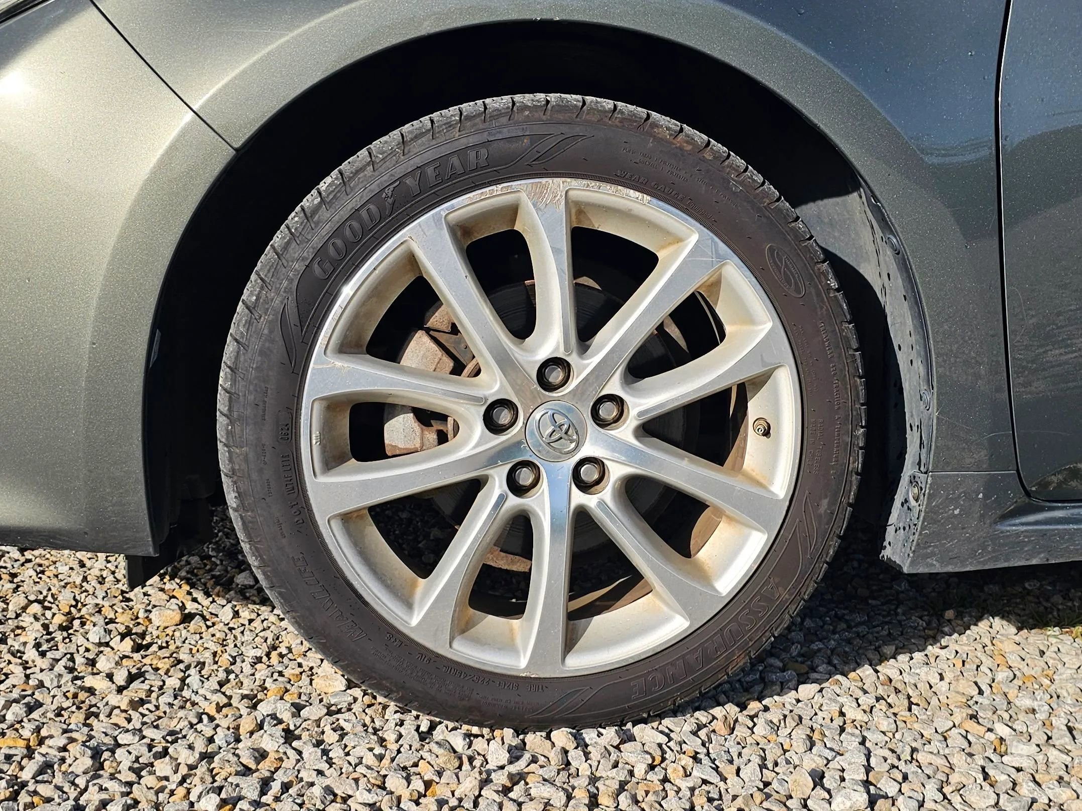 Used 2014 Toyota Avalon Limited FWD image 9