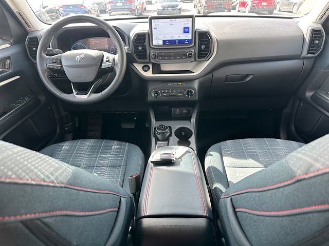 Used 2024 Ford Bronco Sport Heritage w/ Heritage Convenience Package image 14