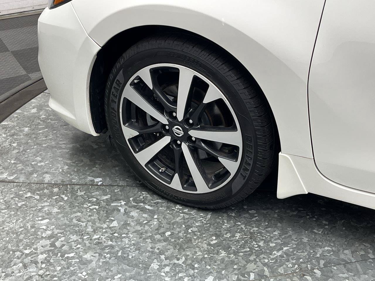 Used 2018 Nissan Altima 2.5 SR FWD image 25