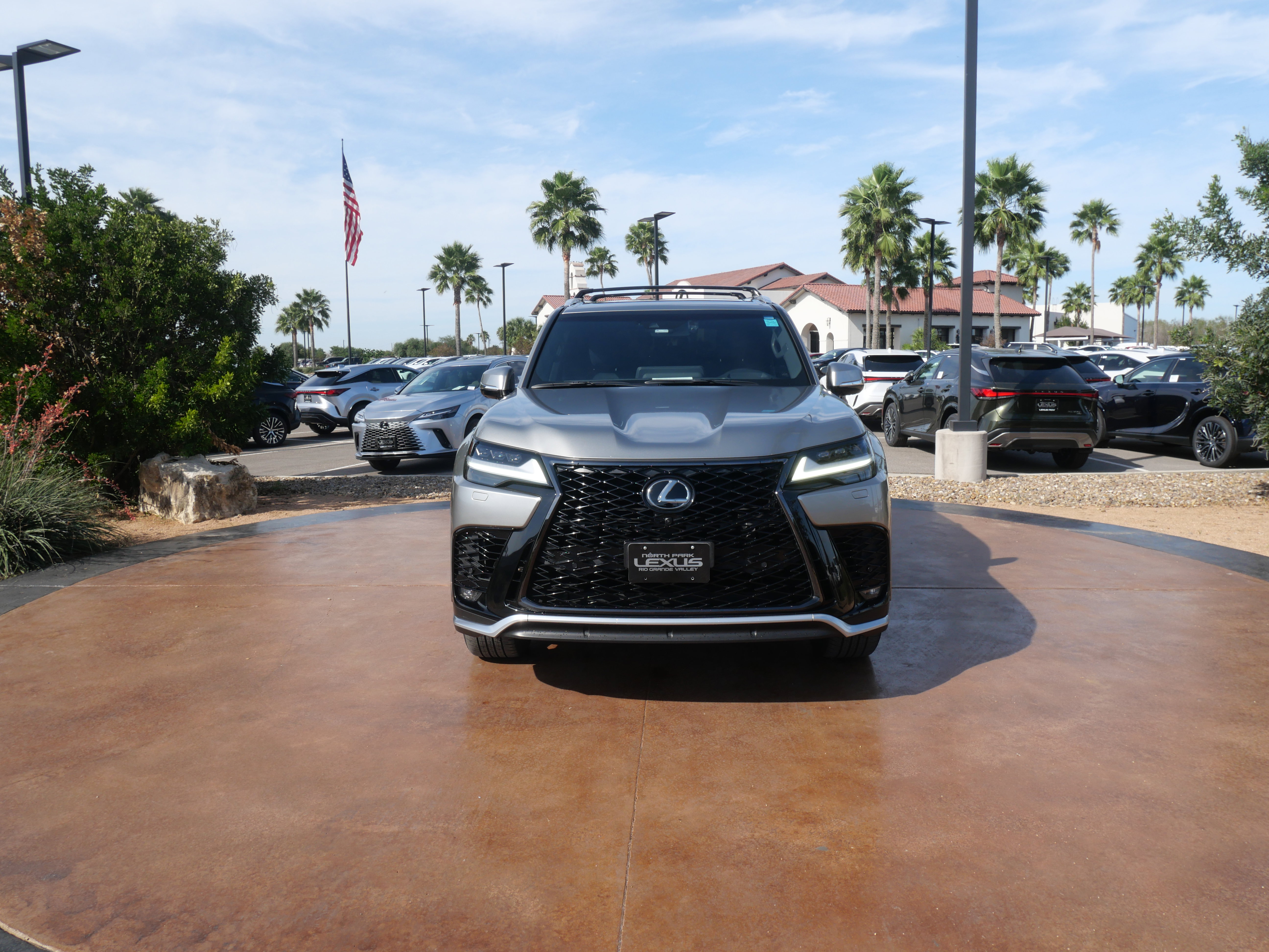 Used 2023 Lexus LX 600 F Sport image 6