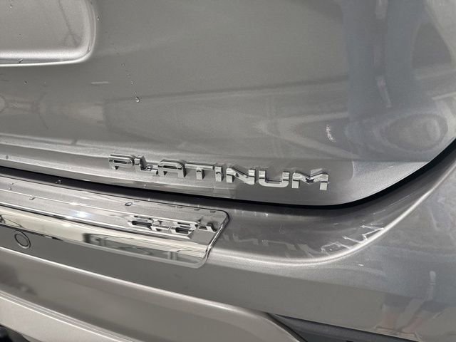 New 2026 Toyota Highlander Platinum image 10