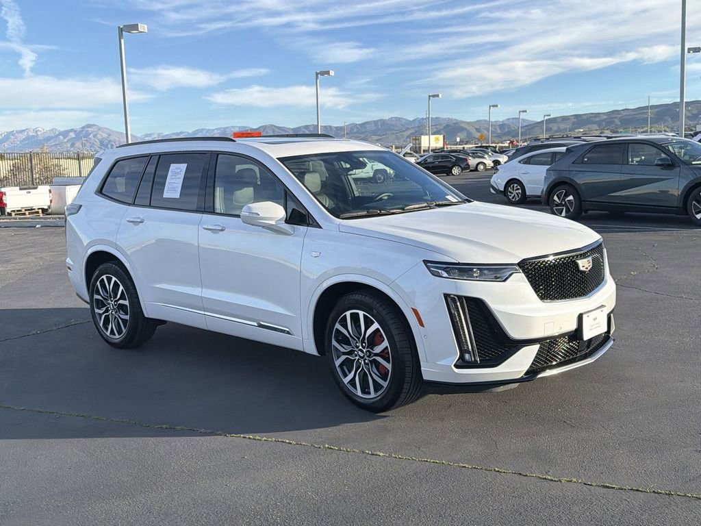 Certified 2025 Cadillac XT6 Sport w/ Platinum Package AWD/4WD image 40