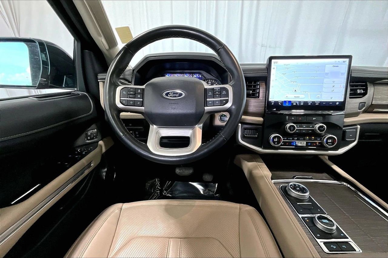 Used 2024 Ford Expedition Limited image 4