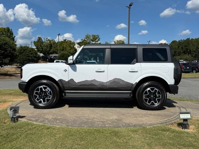 Used 2025 Ford Bronco Outer Banks AWD/4WD image 4