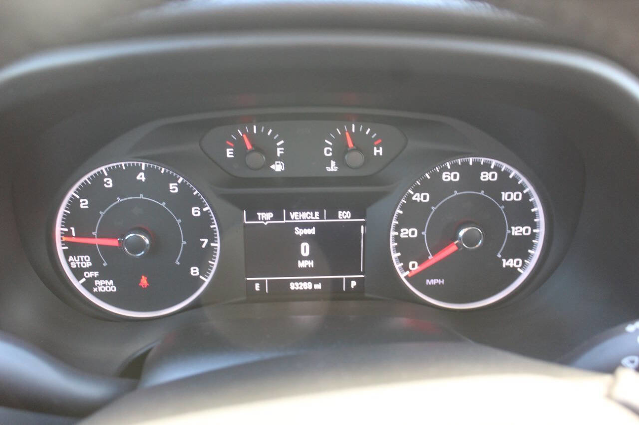 Used 2018 GMC Acadia SLE image 27