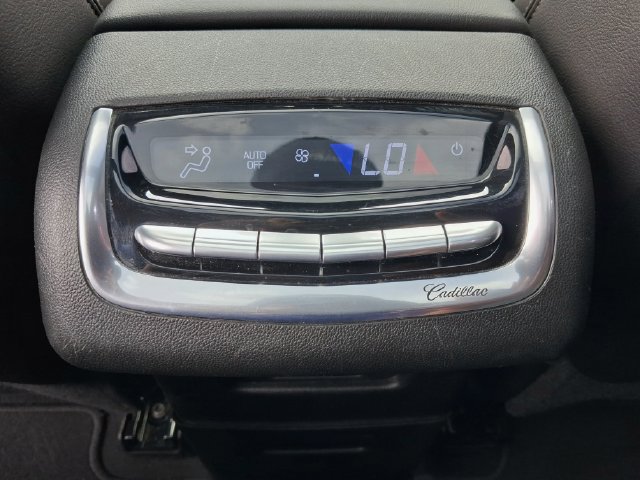 Used 2024 Cadillac XT6 Luxury FWD image 25