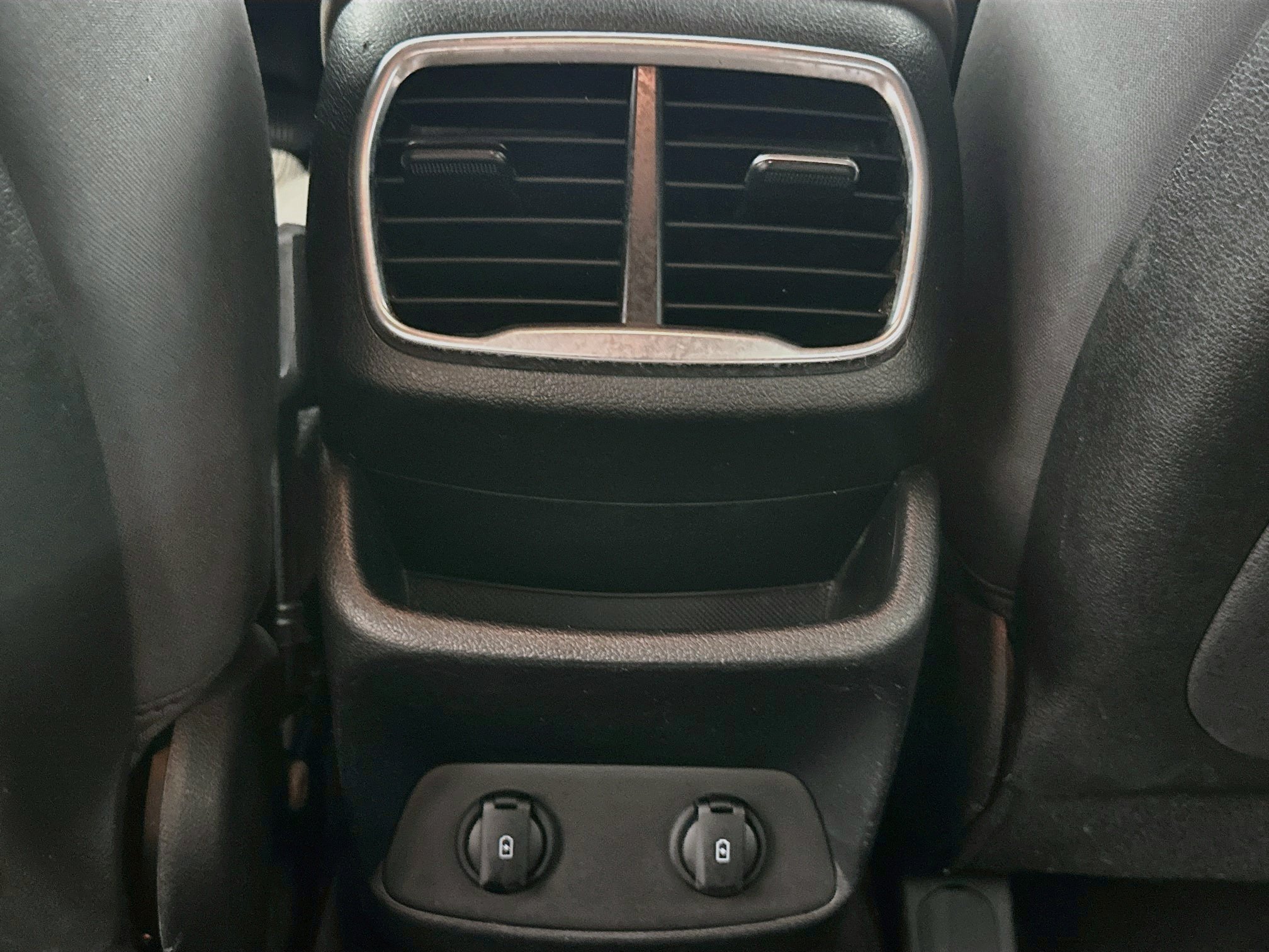 Used 2020 Hyundai Santa Fe SEL w/ Cargo Package FWD image 26