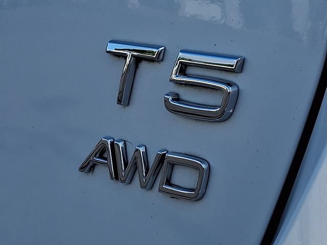 Used 2016 Volvo V60 T5 Cross Country Platinum AWD/4WD image 32