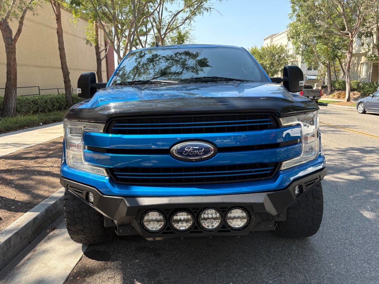Used 2019 Ford F150 Lariat w/ Equipment Group 502A Luxury AWD/4WD image 2