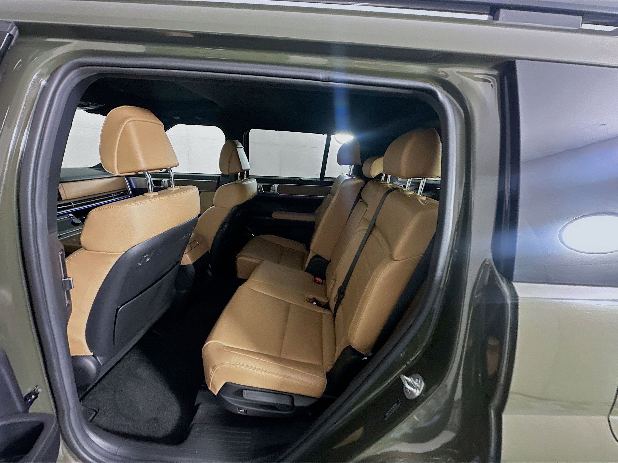 Used 2025 Hyundai Santa Fe Limited image 28