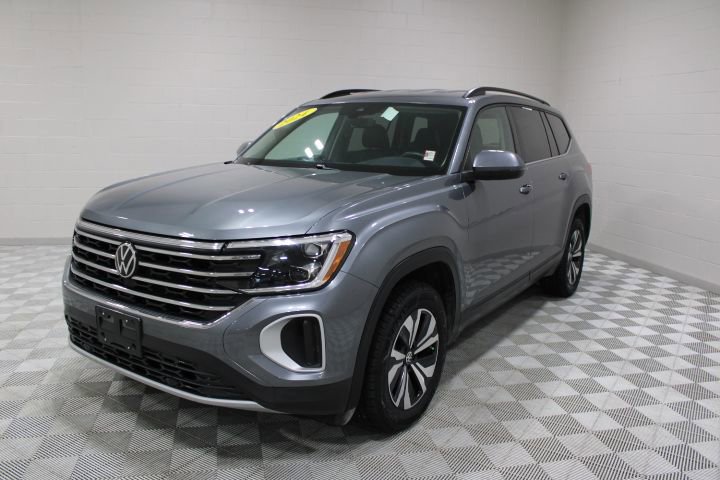 Used 2024 Volkswagen Atlas SE image 5
