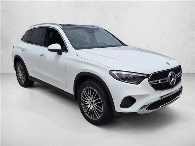 Used 2026 Mercedes-Benz GLC 300 4MATIC image 3