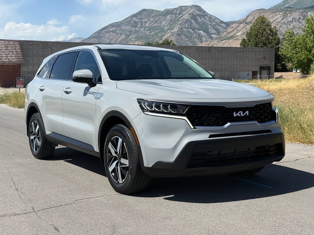 Used 2022 Kia Sorento LX