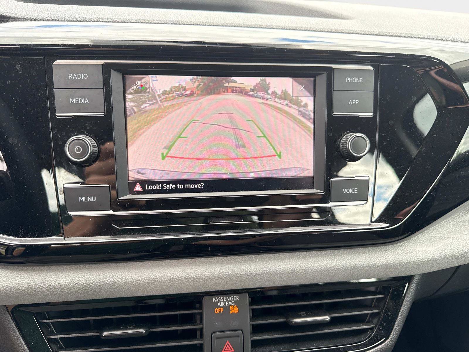 Used 2022 Volkswagen Taos S image 19