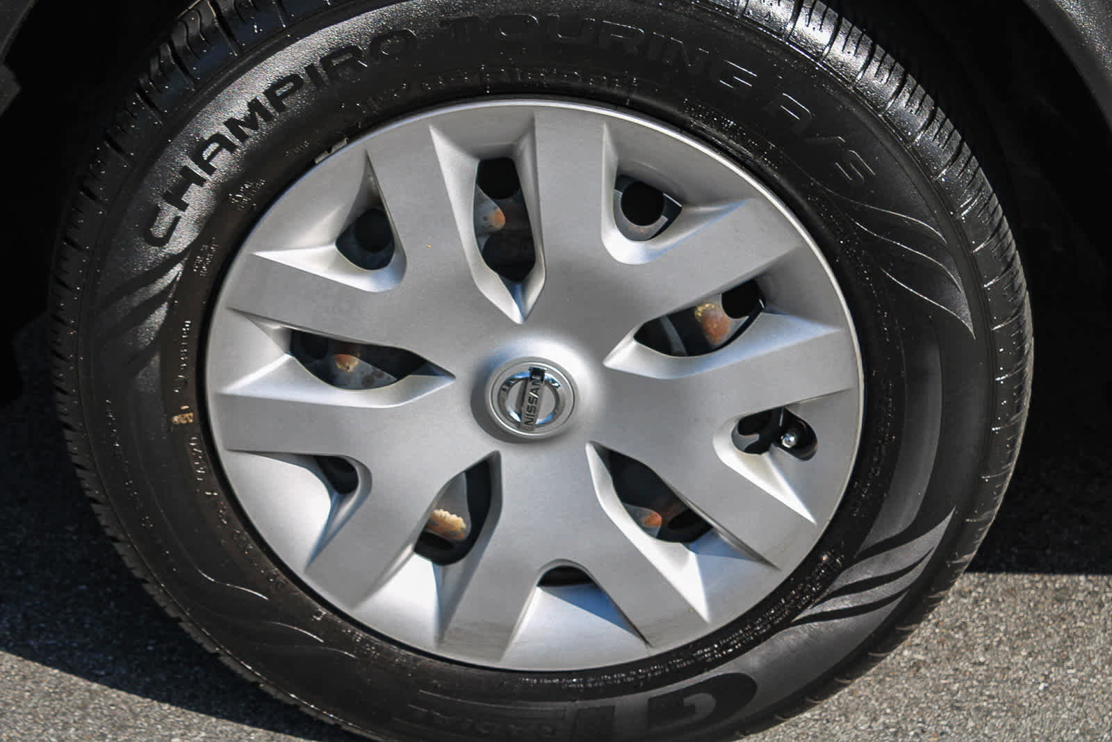 Used 2018 Nissan Rogue Sport S FWD image 10