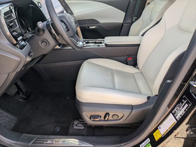 Used 2023 Lexus RX 350 Premium Plus w/ Cold Area Package image 13