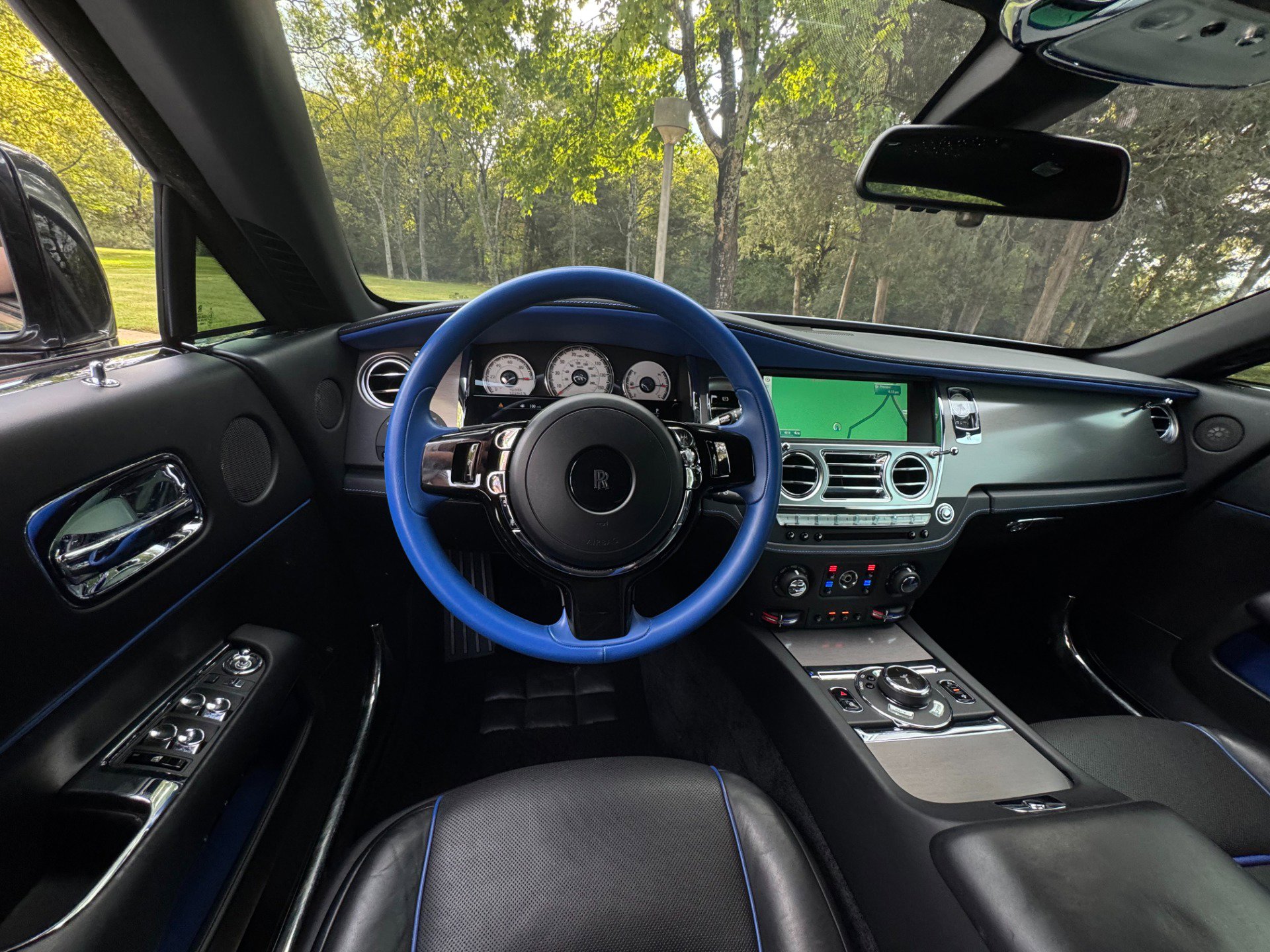 Used 2016 Rolls-Royce Wraith RWD image 59